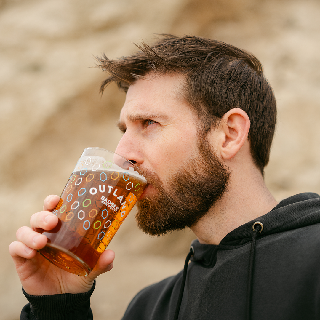 Outland Colour Hexagon Pint Glass