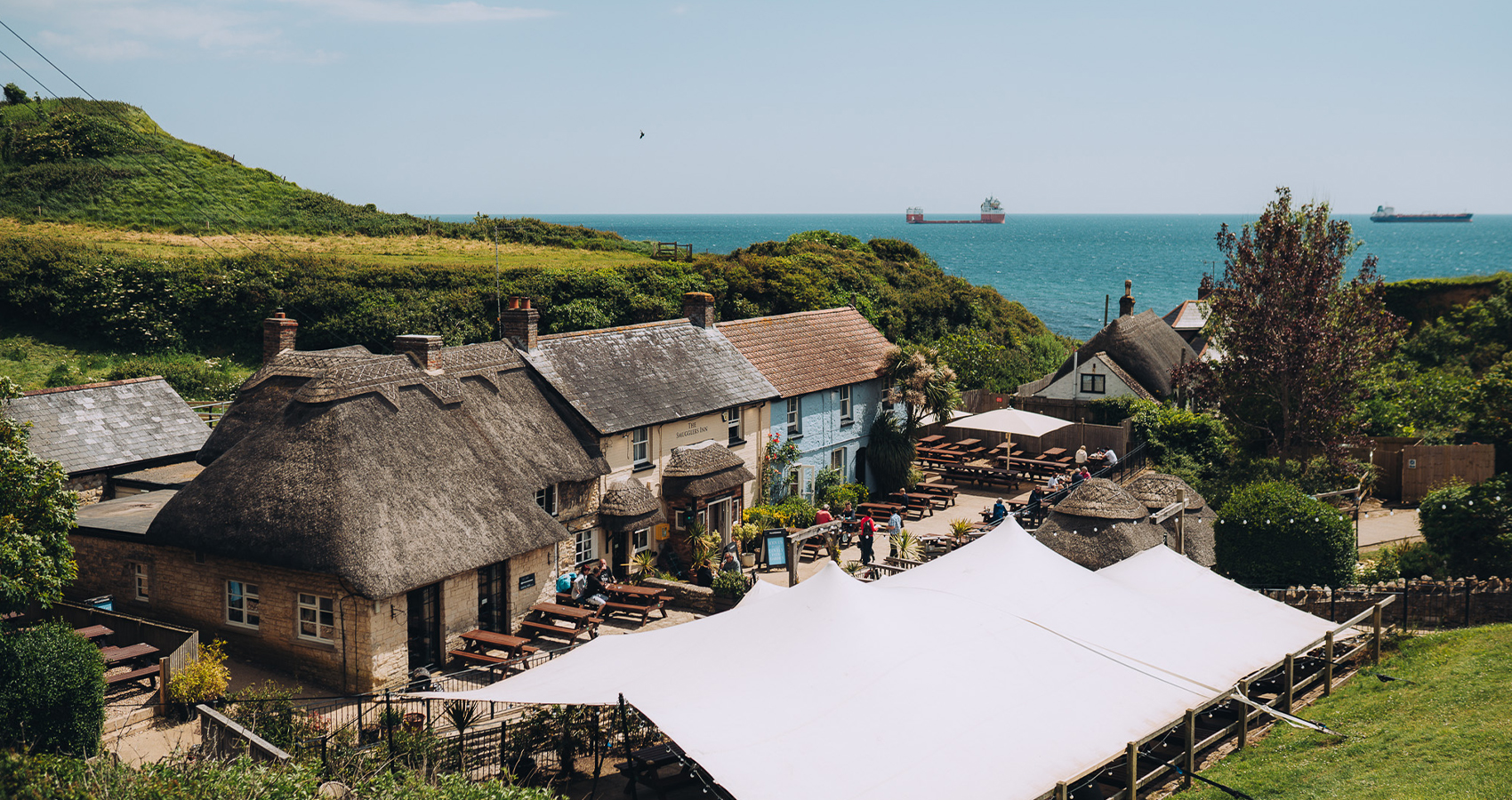 Smuggler's Inn Hall and Woodhouse pub