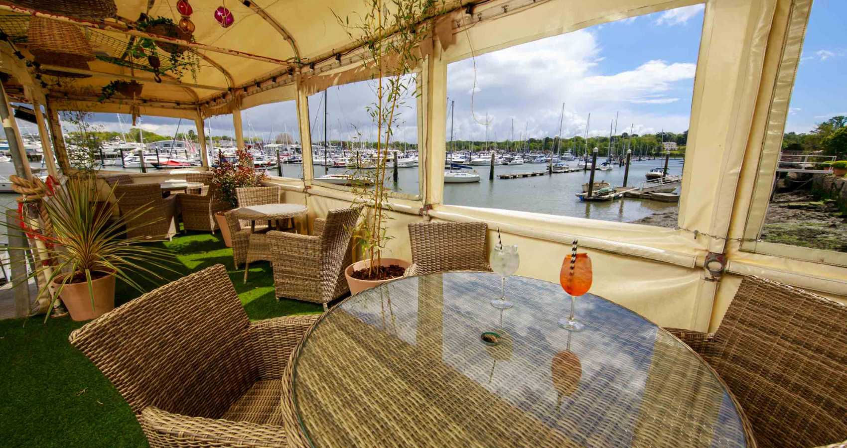 Jolly Sailor Pub Garden